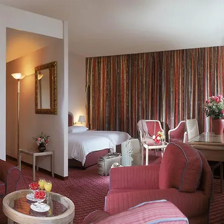 Отель Ibis Centre Nations 3*