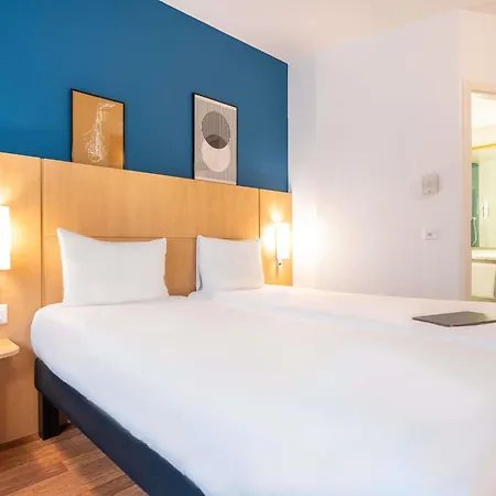 Отель Ibis Centre Nations 3*