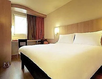 Ibis Centre Nations 3*