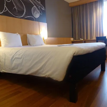 Hotel Ibis Centre Nations